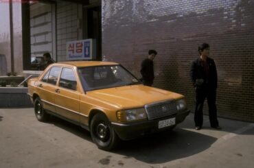This is the mysterious North Korean copy of the Mercedes W201.. A “brown” car named Pyongyang 4.10 was spotted in 1989; two more copies labeled Kaengsaeng 88 would later appear at the Three Revolutions Exhibition in the early 90s.. The cars sported a GAZ engine and the windows couldn’t roll down..