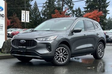 2026 Ford Escape Plug-In Hybrid + Drive Modes, Dual Climate Control Review | Island Ford 26016