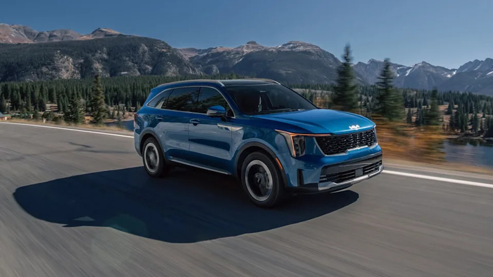 2025-Kia-Sorento-Hybrid