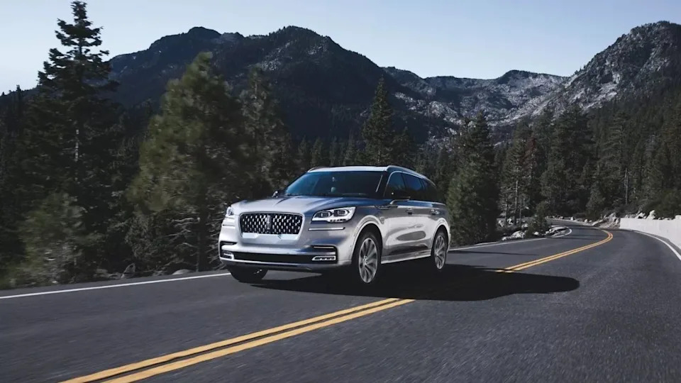 Lincoln Aviator Grand Touring (PHEV)