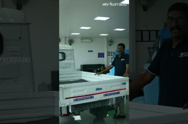 Bajaj GoGo Cargo Electric Auto   1 Ton Load Capacity   EV Kurradu