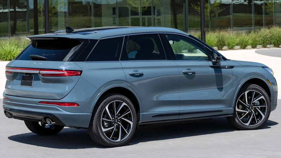 Static rear 3/4 shot of a gray 2023 Lincoln Corsair.