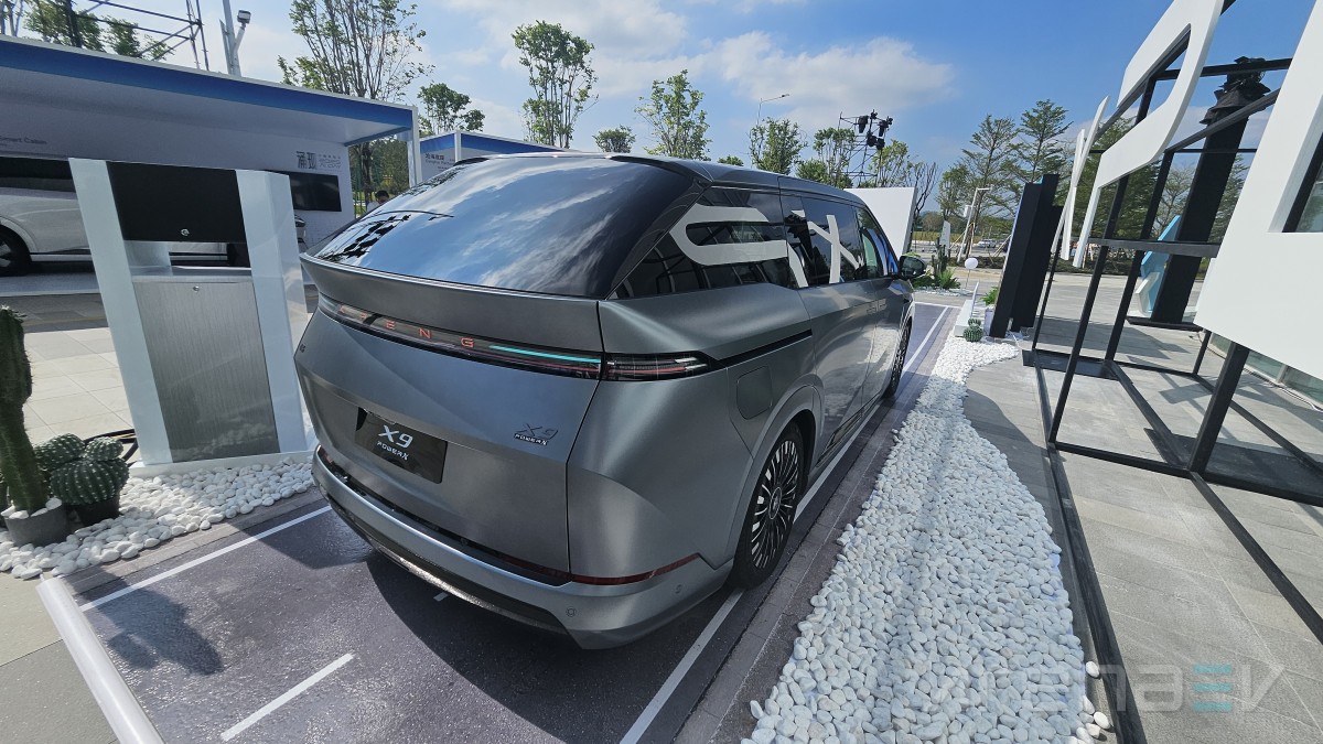 XPeng launches X9 EREV with aggressive pricing and over 1,602 km of range