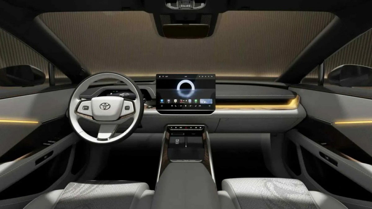 Toyota bZ7 debuts in China with Huawei smart tech