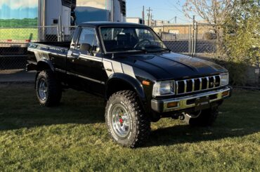 1982 Toyota Pickup SR-5 [3323x3149]