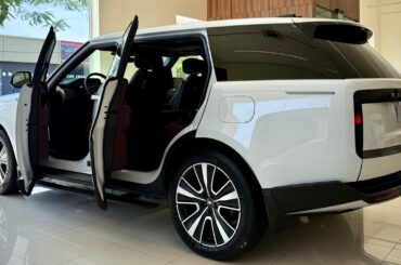 2025 Range Rover Autobiography 3.0L Plug-In Hybrid - Super luxury SUV