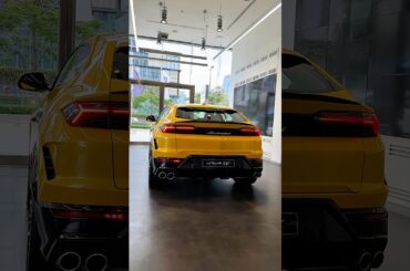 Lamborghini URUS SE PHEV 2025 Review yellow