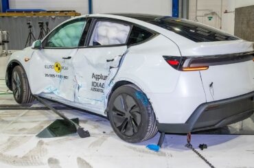 NEW Tesla Model Y (2025) The Safest SUV