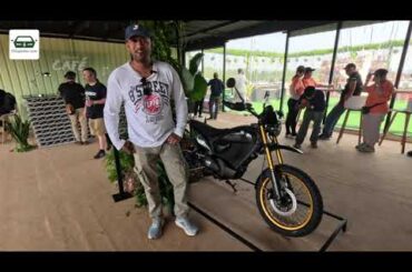 Royal Enfield Flying Flea S6 Electric Motorcycle - Unveiled at Motoverse 2025 | Walkaround review