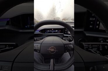 2025 Opel Grandland PHEV Startup EV + 1.6 Engine