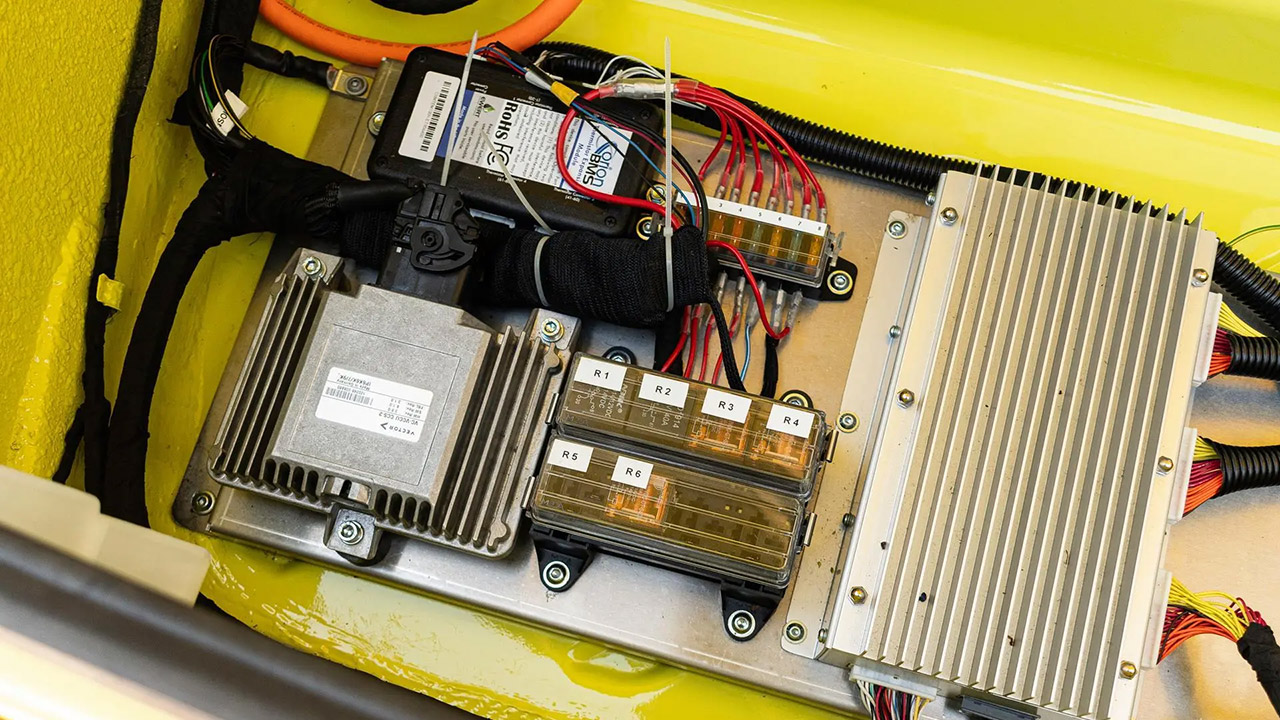 1972 BMW 2002 Tesla-Powered 2002te