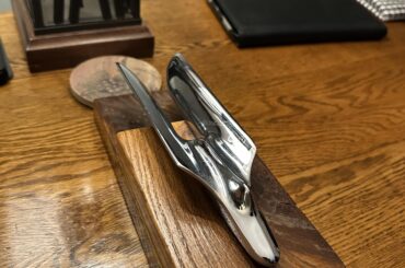 Happy Thanksgiving! My uncle is trying to identify this hood ornament? Any help is appreciated TIA