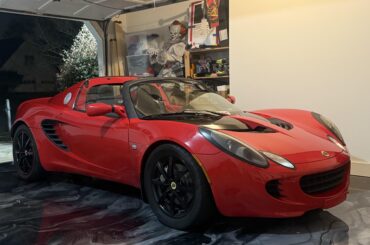 HERE IN MY GARAGE 📚