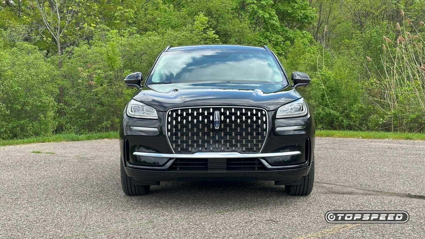 2025 Lincoln Corsair AWD Grand Touring III Front End 02
