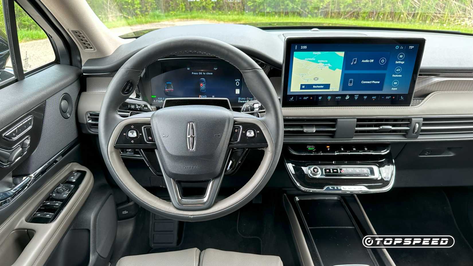 2025 Lincoln Corsair AWD Grand Touring III Interior 04