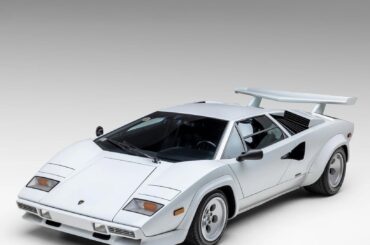 1983 Lamborghini Countach LP 5000S [1639x2048]