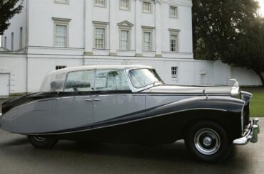 The ex-Nubar Gulbenkian, 1956 Rolls-Royce Silver Wraith 4.9-Litre LWB ‘Perspex Top’ Saloon