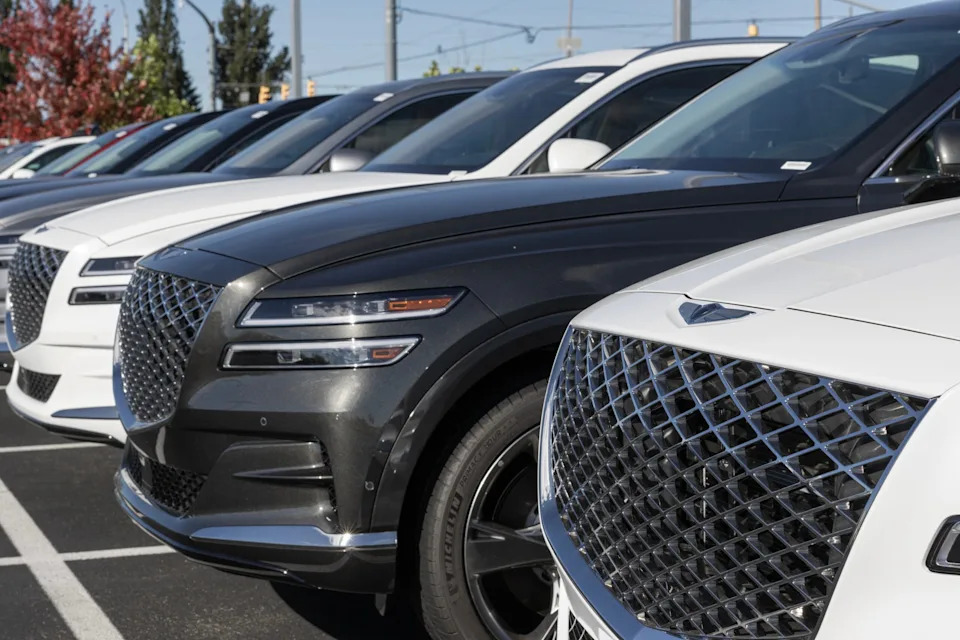 genesis 80 dealership