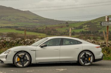 Porsche Taycan Turbo S [5847x3290]