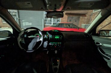 The dash in my new 9-3 is pretty cool...