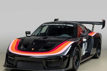 2019 Porsche 935 "Reimagined" [1440x1440]