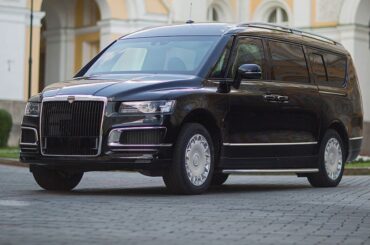 Aurus Arsenal, a luxury minivan from the Russian automaker Aurus Motors, which is part of the same luxury vehicle family as the Senat limousine and Komendant SUV.  Powered by a Porsche sourced V8 with a hybrid powertrain, the model will be sold as an civiliian model in 2026