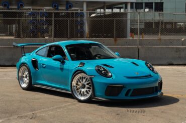 Porsche 911 GT3 RS [1920x2560]