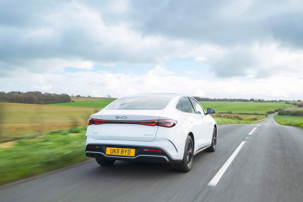 Opting for a saloon rather than Touring BYD Seal 6 DM-i will save you £1,000