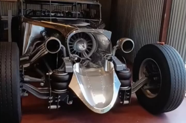 "Deutzenbarge" 1162ci Air Cooled Diesel V12 hotrod