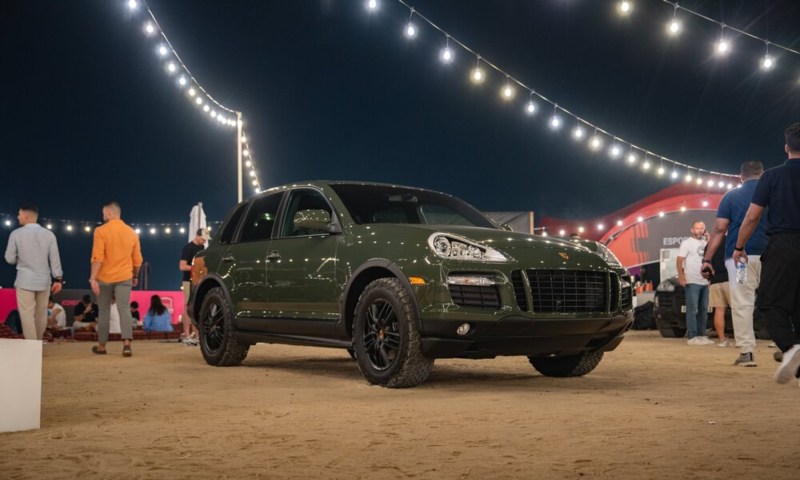 Porsche Cayenne EV debut in Dubai 4.
