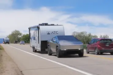 Tesla Cybertruck and Ram 2500 Cummins truck battled towing 8,000lb 28ft trailers and it ended with a clear diesel vs electric mismatch