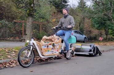 Cleaning leaf-clogged bikes lanes on Seattle’s Eastside — using bike power