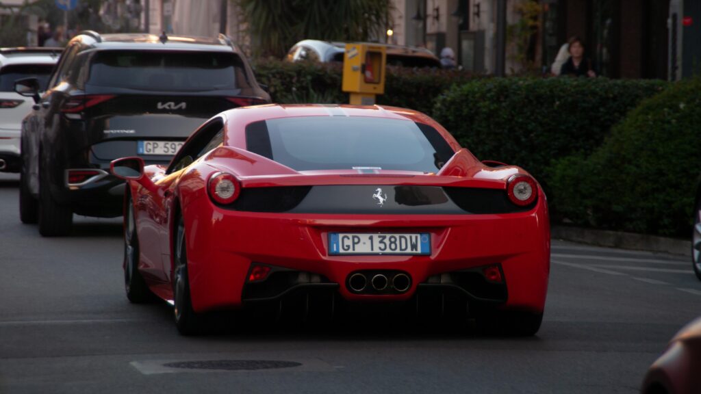 Ferrari 458 Italia [4622x2600]