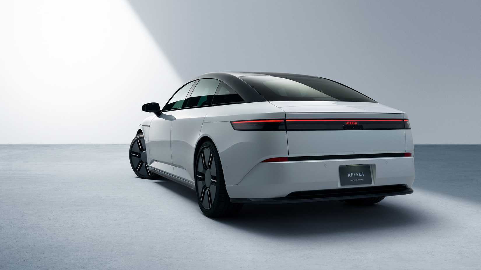 AFEELA_1_Signature_Calm_White_rear