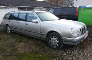 Mercedes W210 station wagon with 6 doors