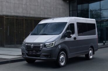 If you found the Aurus Arsenal too expensive for you as a rookie politician in Russia, the GAZ Sobol/Sable NN VIP Luidor is the cheaper alternative. Priced at 7.4 mil to 8 mil Rubles for Luidor trim, the luxury van is based on normal commercial Sobol van
