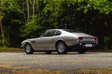 1974 Aston Martin V8 Series III (1600x1067)