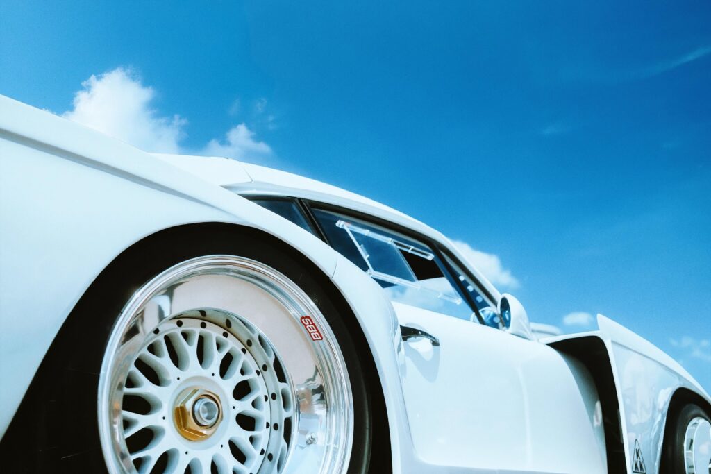 1976 Porsche 935 Race Car by Madlane (Photo by @stinnalakota) [3840x2561]