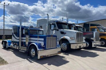 Lil Big Rig in Nashville, Tennessee offers conversion kits that transform standard pickup trucks into miniature 18-wheelers based on the Peterbilt 379 and Kenworth T-600.