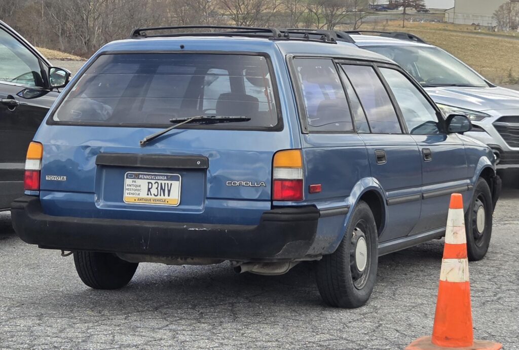 Saw this Corolla Wagon today.