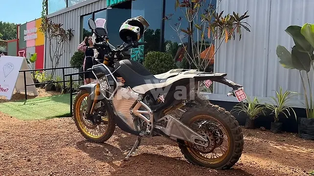 Royal Enfield Himalayan Electric Right Side View Royal Enfield Himalayan Electric Right Side View