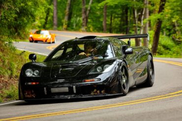 McLaren f1 GTR on the tail of the dragon with a P1 chasing it down [2048x1365]