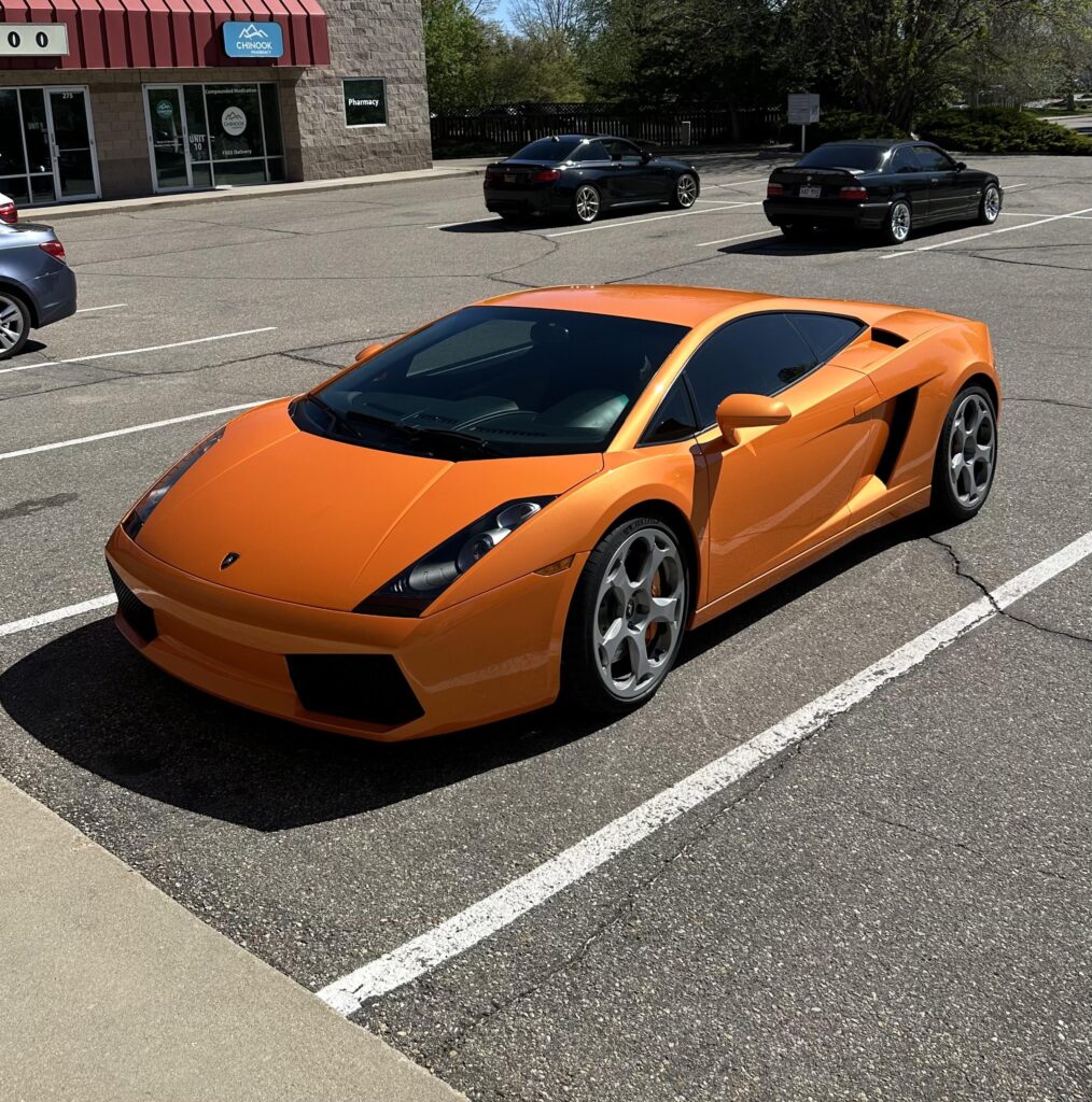 Lamborghini Gallardo [2437x2469]