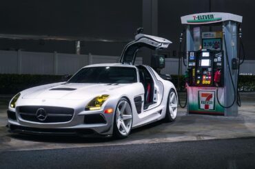 Mercedes-Benz SLR AMG Black Series [1080x1350]