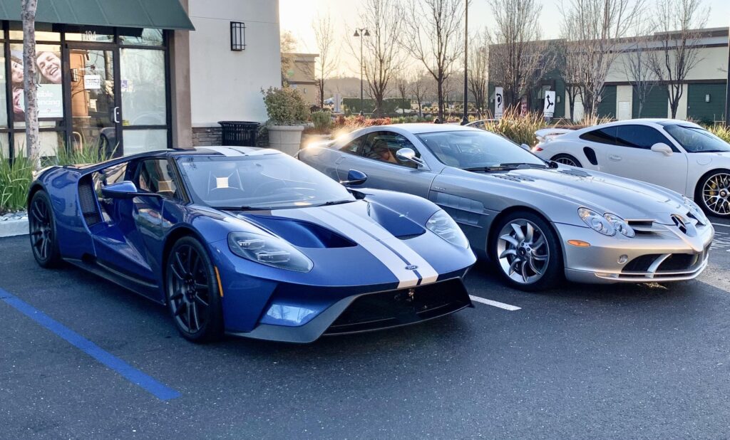 Ford GT & SLR McLaren. Great pairing [2736x1652]