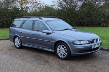 2000 Vauxhall Vectra - Uncle Vernon's car in Harry Potter and the Sorcerer's Stone