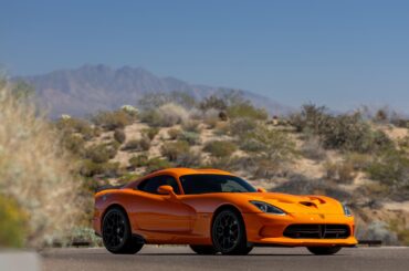Cars don't get much more fun than this. 2014 SRT Viper TA 1.0 [OC] [3840x2560]