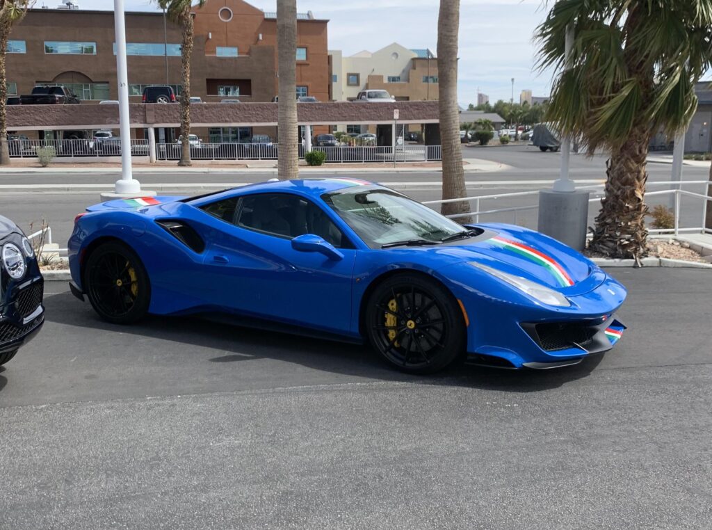 Ferrari 488 Pista [3024x2250]