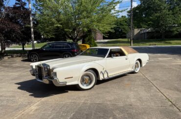 I had the privilege of driving this car back in July. 1972 Barris Bugazzi