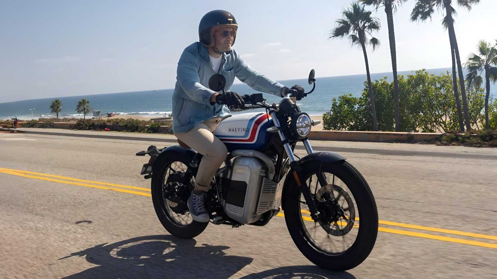 Maeving RM1S on the road